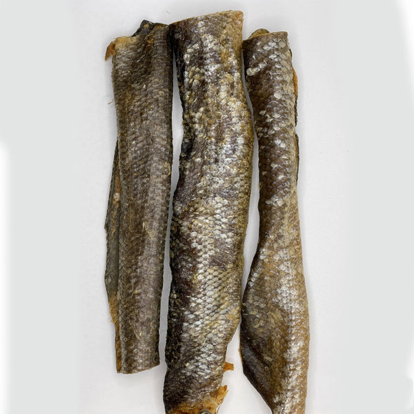 Salmon Skin Dog Chews Freeze-Dried, 4 per bag
